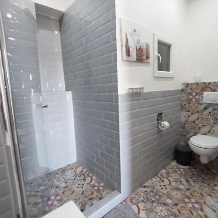 Korunni Apartamento *